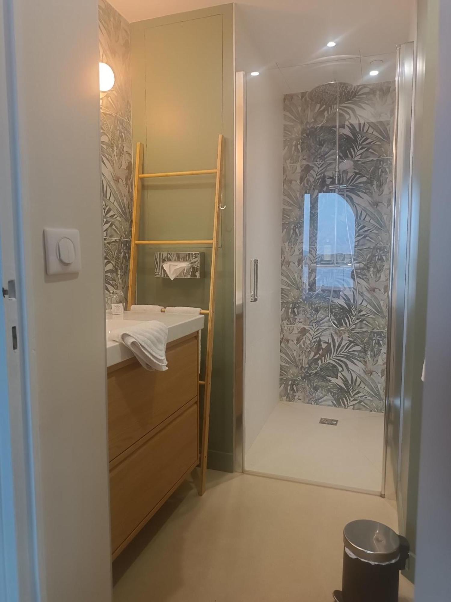 Les Galets Hotel Et B&B Bandol Exterior foto
