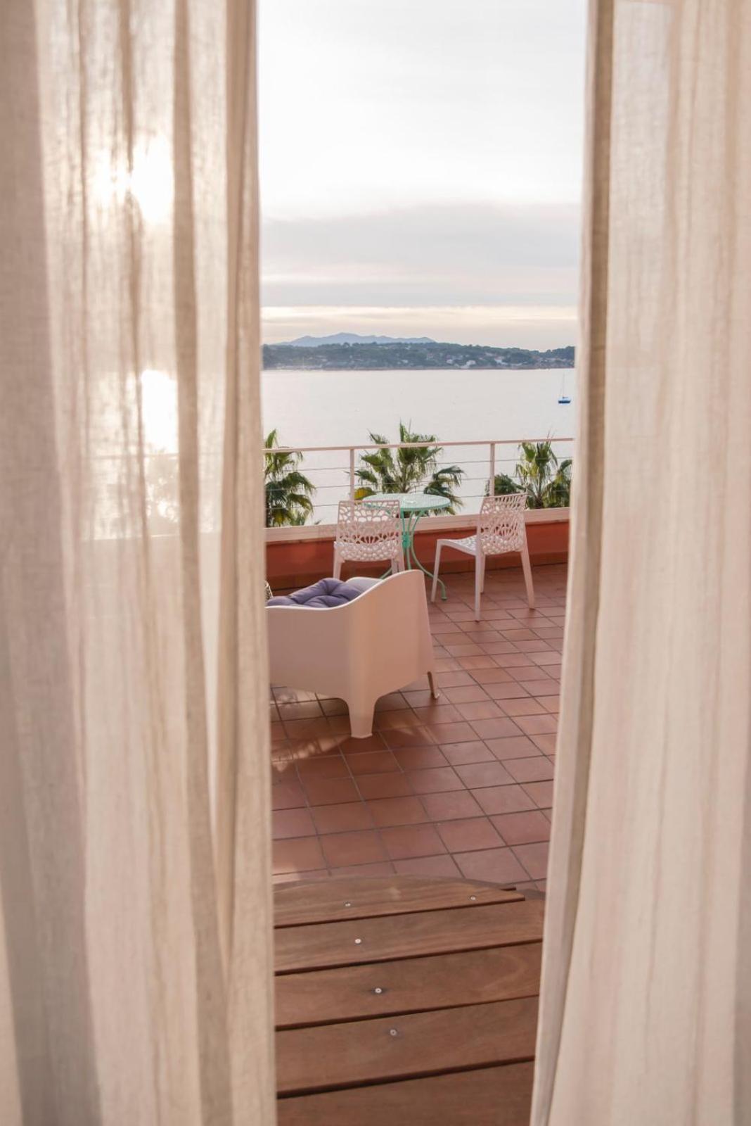 Les Galets Hotel Et B&B Bandol Exterior foto